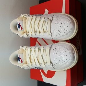 Nike Dunk Low "Washed Denim" Men Size 8.